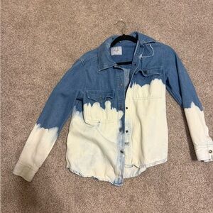 Rails Two-Tone Denim Shirt in Light Blue & Cream Label